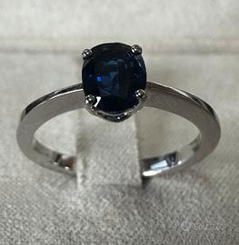 ANELLO SOLITARIO ORO 18kt. CON ZAFFIRO NATURALE