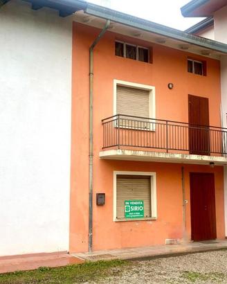 CASA IN LINEA BICAMERE: soluzione versatile per...