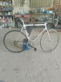 bicicletta da corsa cambio campagnolo 