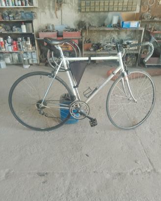 bicicletta da corsa cambio campagnolo 