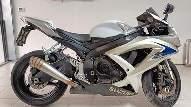 Suzuki GSX R 750 - 2010