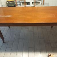 tavolo in massello di noce