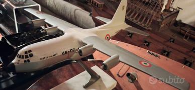 Grande aereo C-130 Hercules by  FomAer