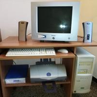 Postazione pc fisso completa