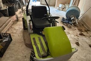 Trattorino rasaerba Grillo Climber 16 HP