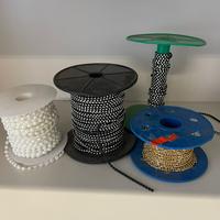 Strass, catene e perline per hobbistics