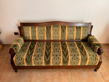 Divano primi 900 restaurato