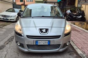 PEUGEOT 5008 1.6 DIESEL 7 POSTI