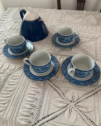 Set tazzine e teiera Fine Master Porcelain
