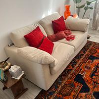 Divano letto e due poltrone