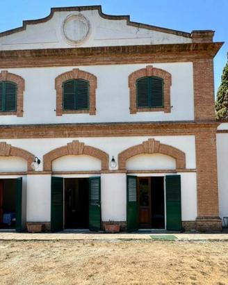 Villa di 353 m² con più di 5 locali a Rio