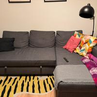 Divano grigio 3 posti