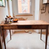tavolo rustico rettangolare con cassetto