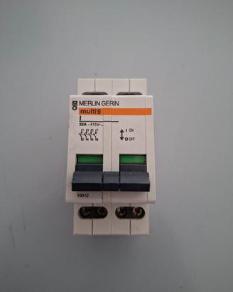 Componenti elettrici vari (9 pezzi)