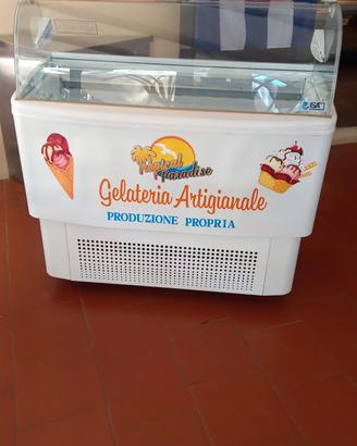 vetrina gelato 7 gusti ISA 