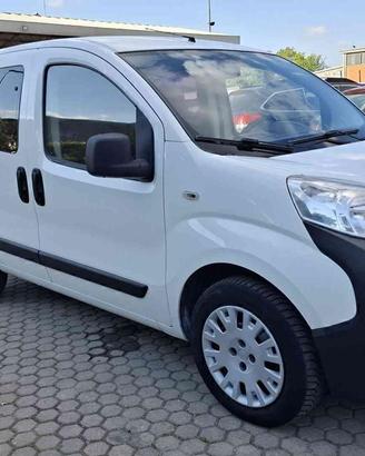 Fiat Fiorino 1.3 MJT Combi Semivetrato Adventure (