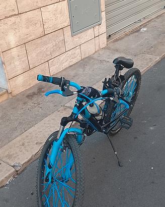 bicicletta come nuova senza difetti 