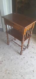 Mobiletto in legno