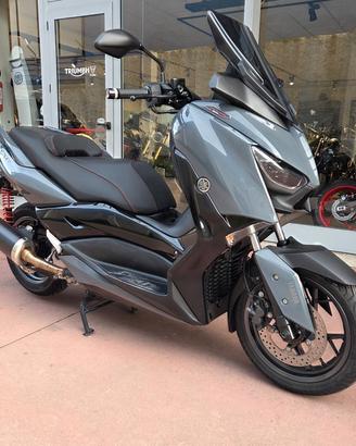 Yamaha X-Max 300 TECH MAX