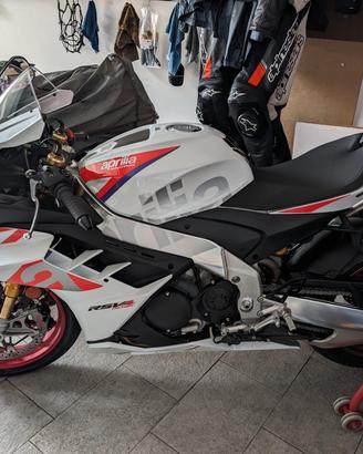 Aprilia RSV4 1100 Factory SpeedWhite Garanz. 2028