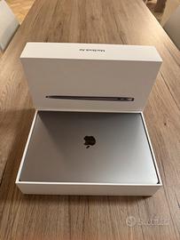 Macbook air 13 (2020)  i5 8GB RAM 256 GB SSD