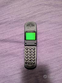 Motorola StarTAC GSM vintage – anni ’90 – 