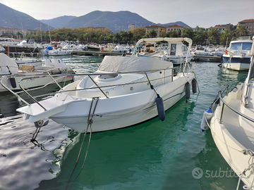 Acquamar sport 650 cabinato walkaround