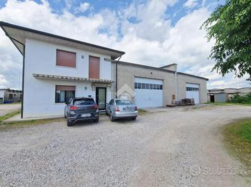 CAPANNONE A ISOLA RIZZA