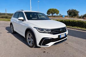 VOLKSWAGEN TIGUAN 1.4 TSI eHYBRID R-LINE DSG 245 C