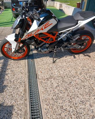 KTM 390 DUKE 