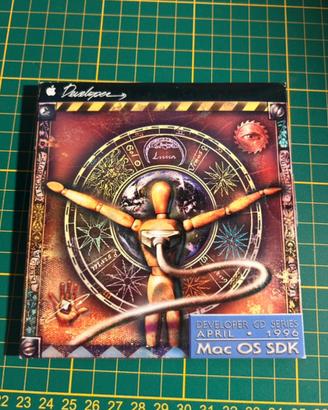 Apple Developer CD 1996 - Mac OS SDK (Doppio CD)