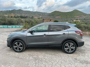 Nissan qashqai j11