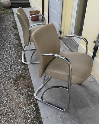 Due poltroncine da salotto stile cantilever
