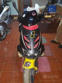 Aprilia Sr Replica