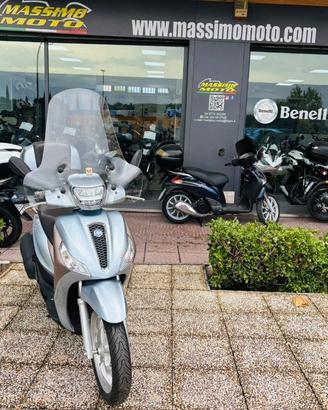 PIAGGIO Medley 150 TUTTO INCLUSO ANCHE PASSAGGIO