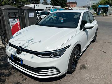 Golf  8