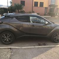 toyota chr 1,8 hybrid Loung