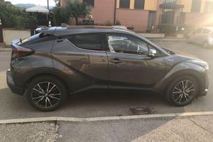 toyota chr 1,8 hybrid Loung