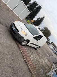 Furgone Peugeot partner