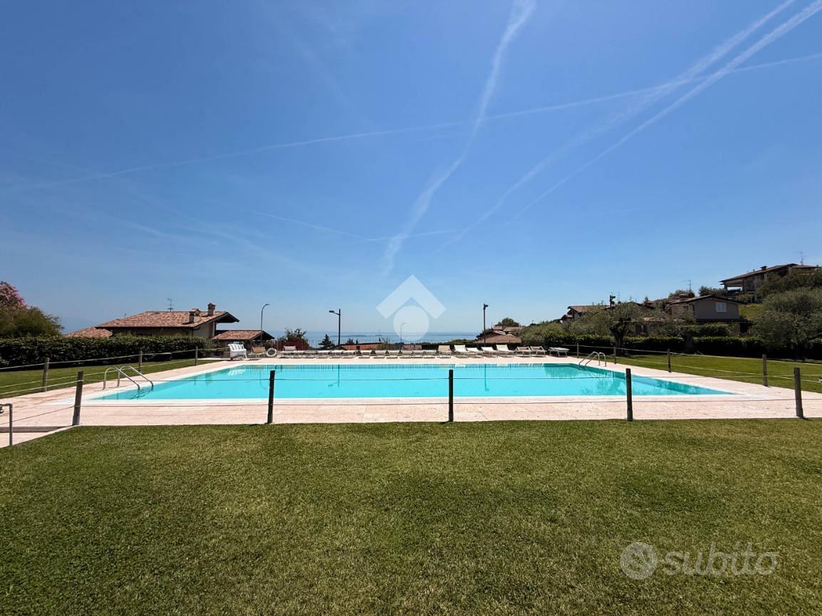 VILLA A SCHIERA A SOIANO DEL LAGO - Vista 5