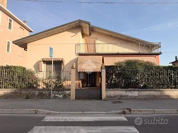 VILLA SINGOLA A LOGRATO