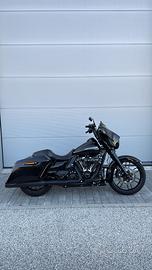 Harley-Davidson Street Glide Special 107
