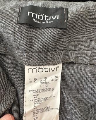 Pantaloni grigi a gamba larga Motivi