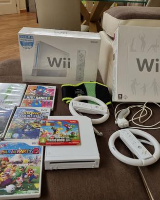 CONSOLE WII+GIOCHI VARI
