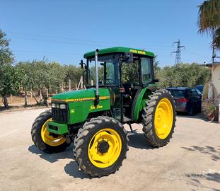 Trattore John Deere 5400 DT 40 kmh