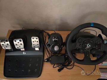 Logitech G923 Volante + Pedaliera + Leva di Cambio