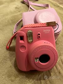 Fotocamera Fujifilm Instax mini9 con custodia