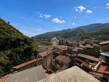 3 LOCALI A DOLCEACQUA
