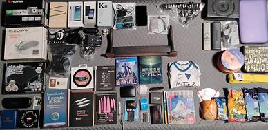 Lotto misto telefonia, elettronica, collezionismo