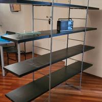 Libreria IKEA Enetri (2006), marrone-nero